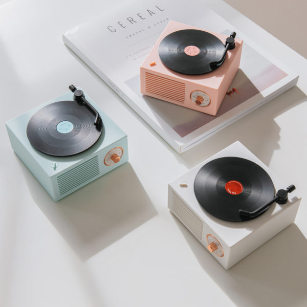 Retro Vinyl Record Player Style Bluetooth Speaker